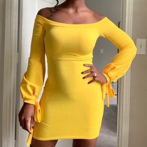 Yellow Off-the-shoulder Dress [NEVER WORN]